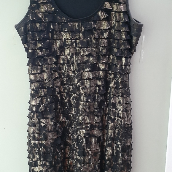 Dress - Picture 3 of 3